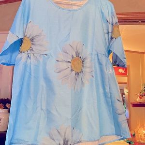 brand new top never worn